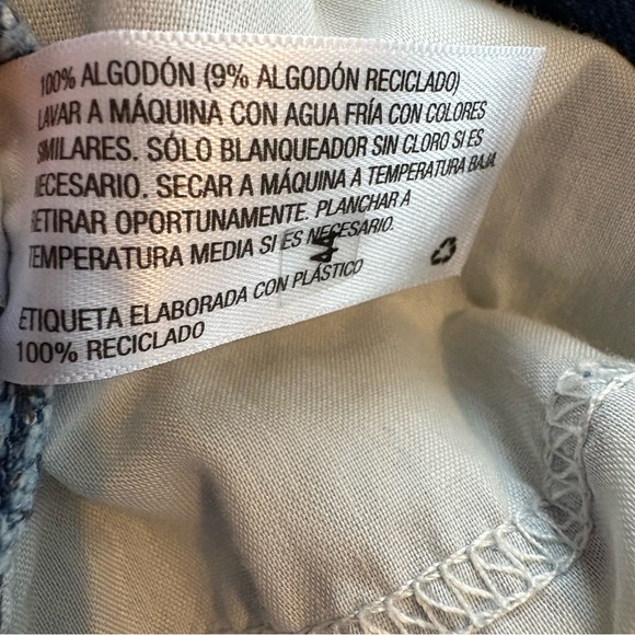 Universal Thread Denim Jeans Women's Size 14
Relaxed Wide Leg 100% Cotton NWT - Picture 13 of 13